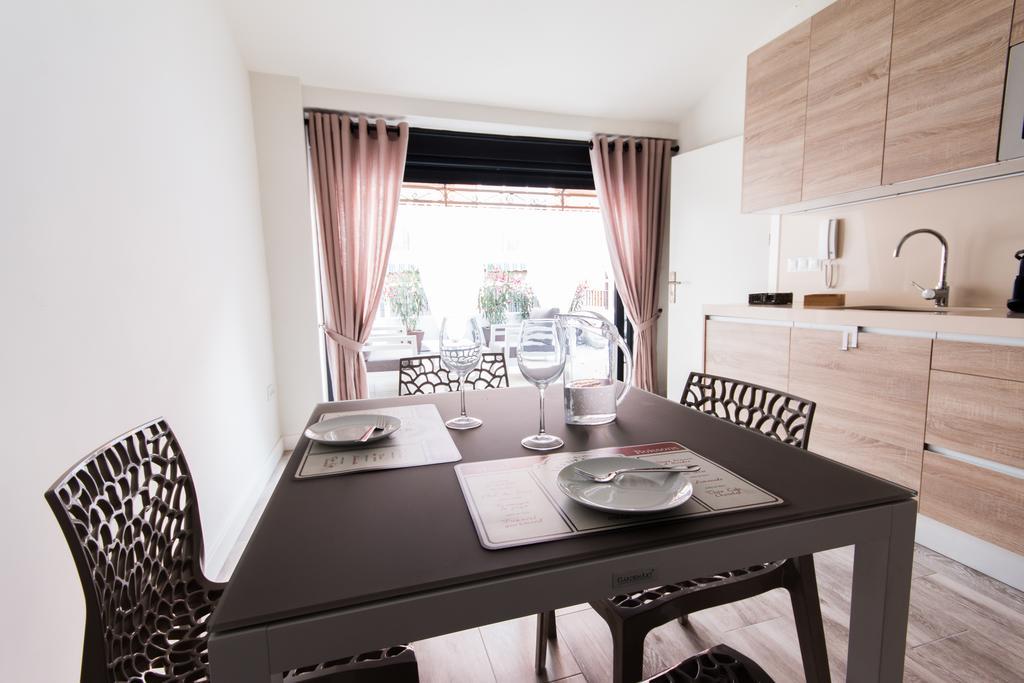 Appartement Bazan 16 *